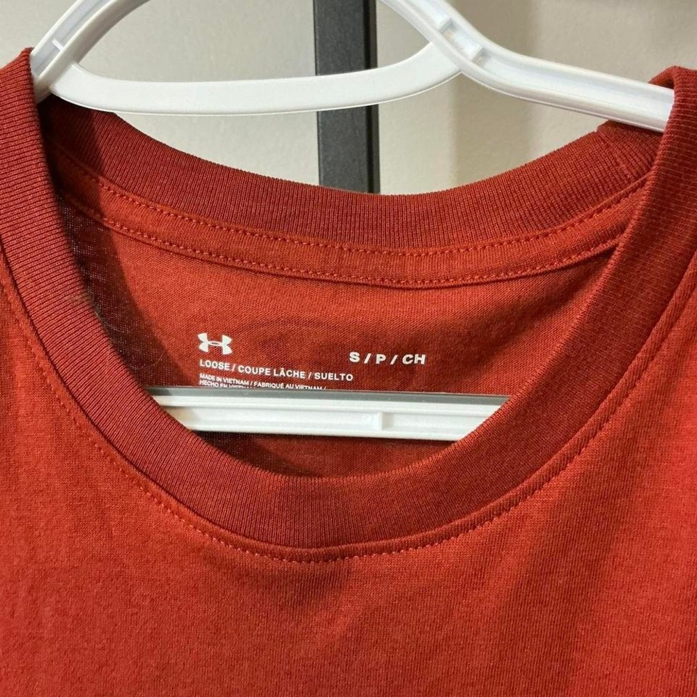 Under‎ Armour muscle tee